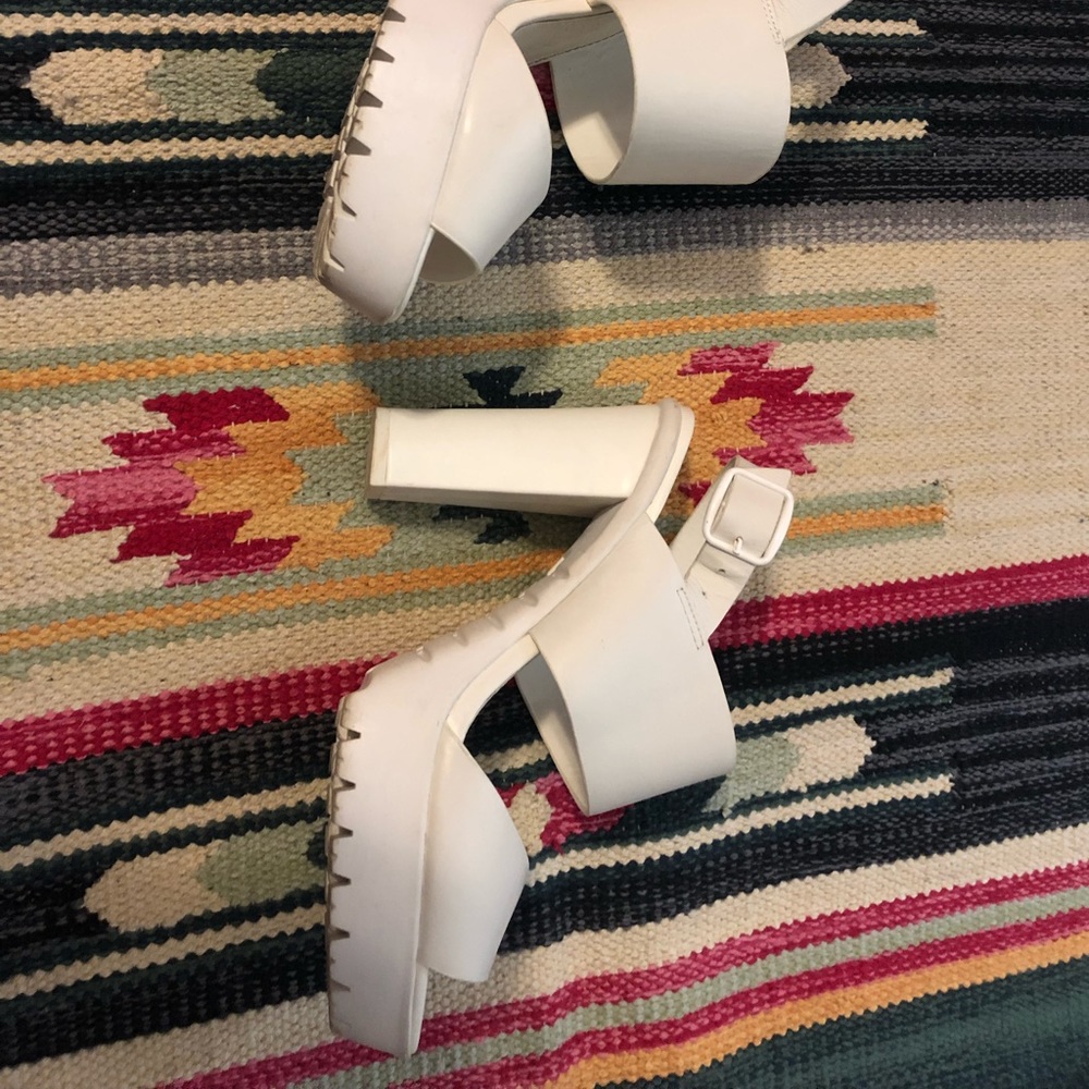 Chunky heels
